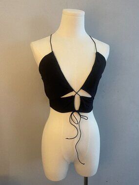 Fashion Nova Heartbreaker Strappy Crop Top